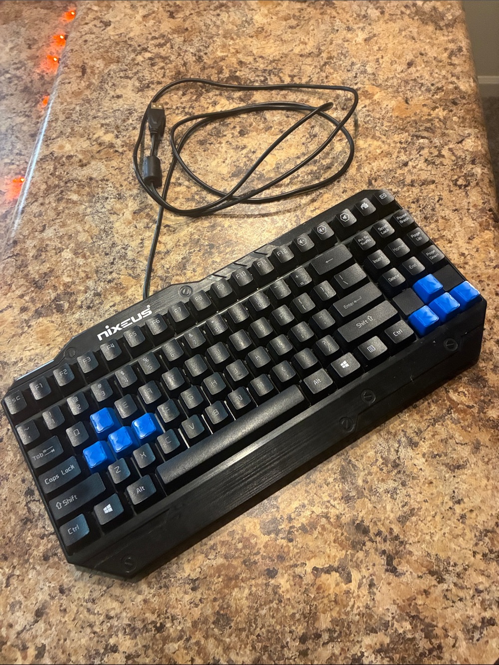Nixeus MODA v2 Mechanical Gaming Keyboard (Ten Keyless)
